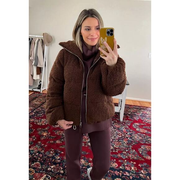 Varley Jackets & Blazers - Varley Wilkins Sherpa Puffer Jacket size XS